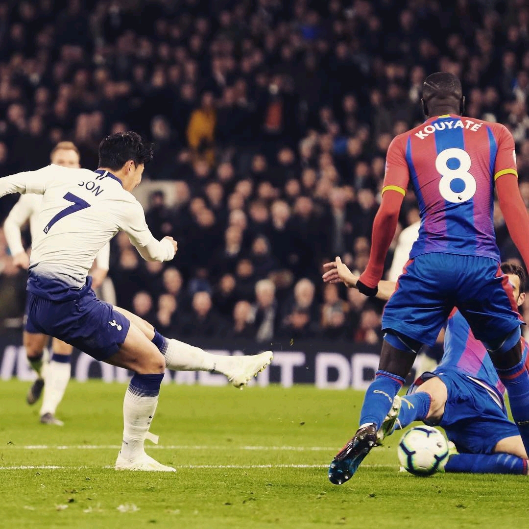 前锋尴尬的 前锋尴尬的